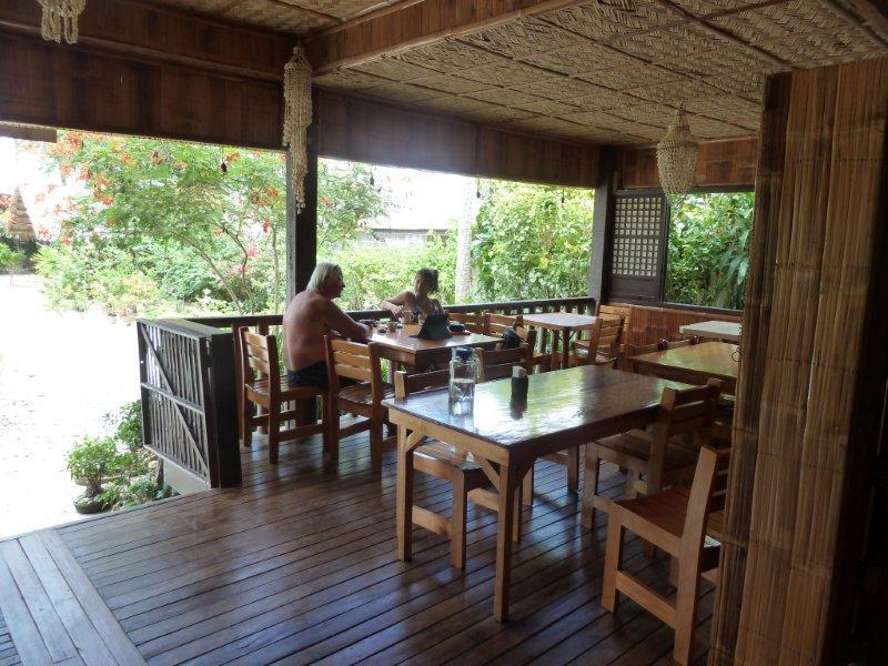 Bamboo House Beach Lodge & Restaurant Puerto Galera Exteriér fotografie